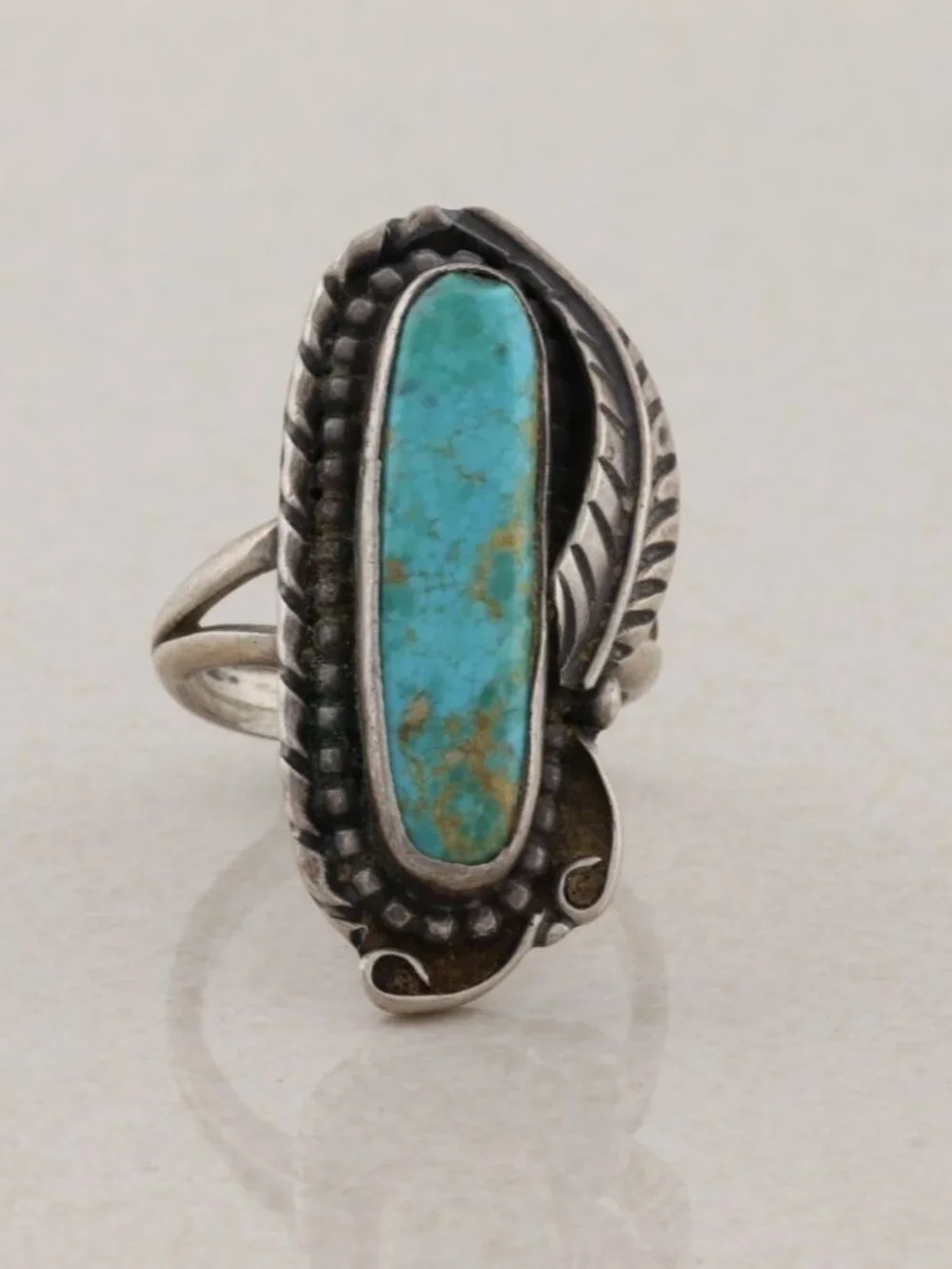 Sterling Silver Natural Oval Turquoise Ring Leaf Design Size 6 1/2 - Picture 1 of 6